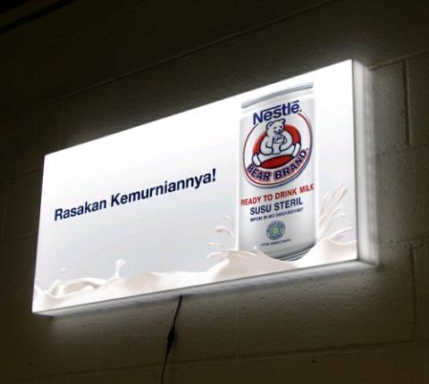 Backlite Pada Neon Box